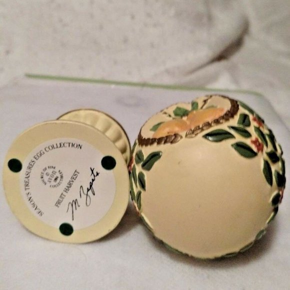 Avon Season's Treasures Egg Collection "Fruit Harvest" 1994 Vintage - Picture 7 of 15